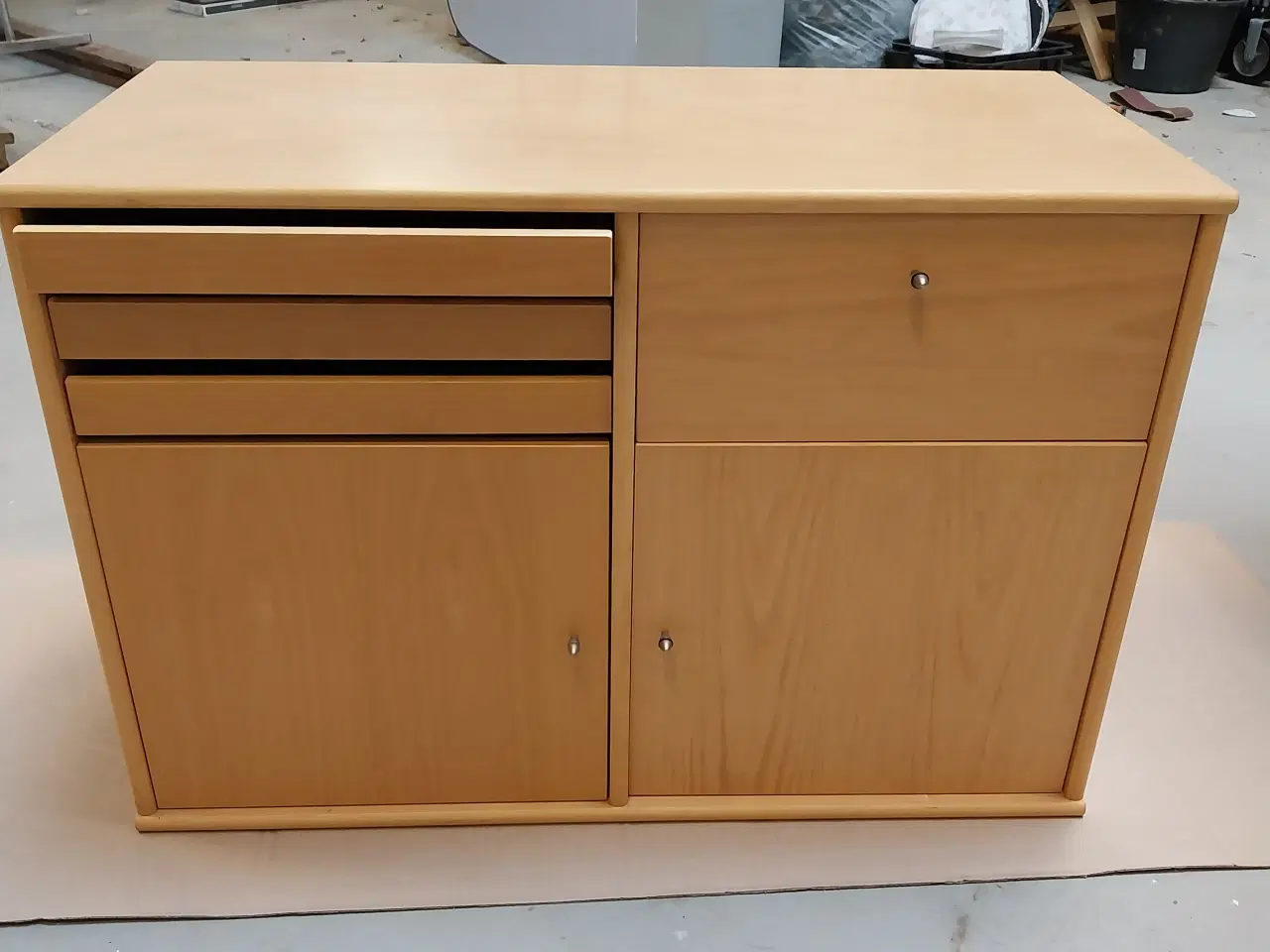 Billede 5 - Mistral skænk i bøg