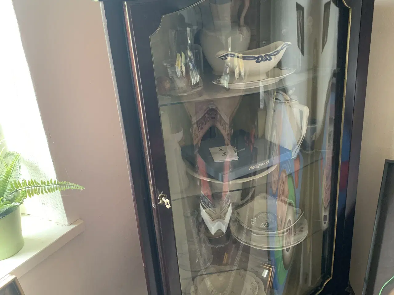 Billede 4 - Gl hjørneskab