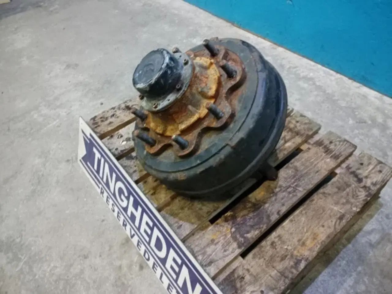 Billede 6 - Hesston 4900 Hjulnav 84053425