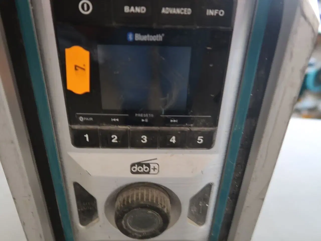 Billede 2 - Radio MAKITA DMR115 med 1 batteri