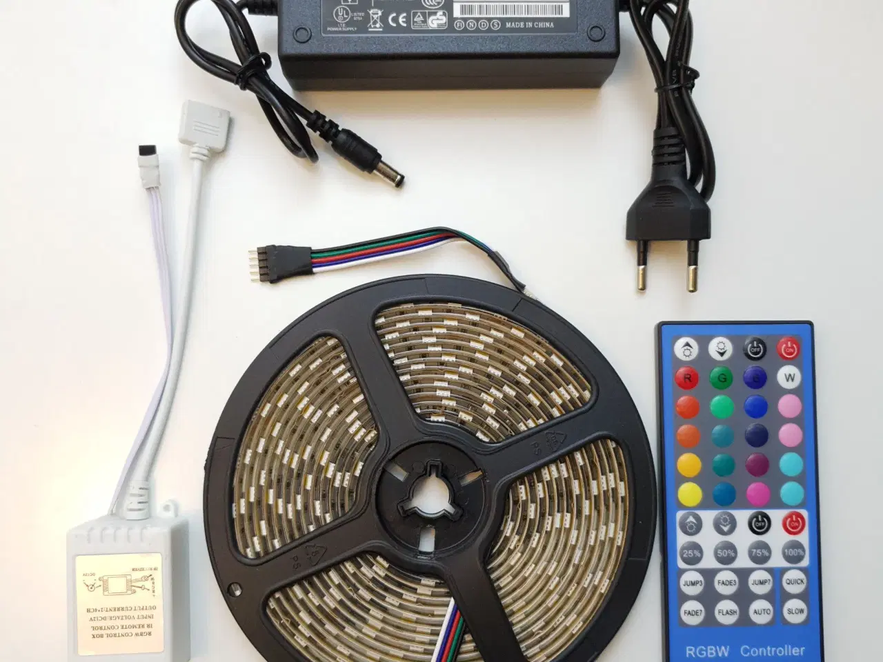Billede 1 - 5m LED RGBW+W (WARM) Tape 300 LED + Fjernbetjening