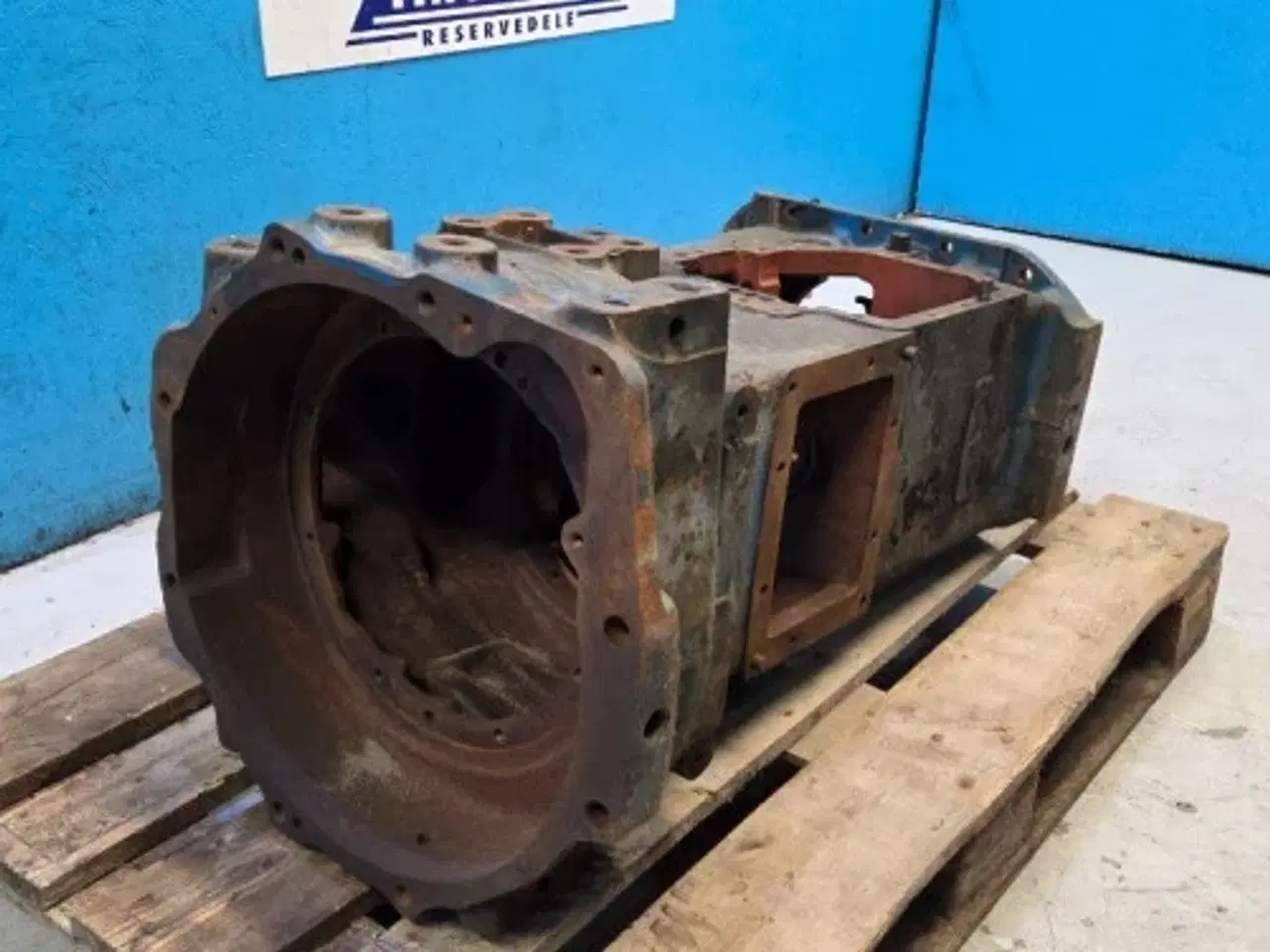 Billede 16 - Ford 7740 Gearkassehus F0NN7005AH