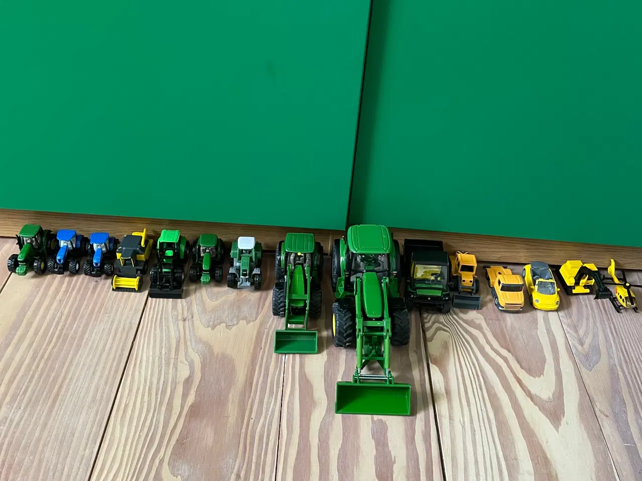 Billede 4 - Små Siku traktor og maskiner
