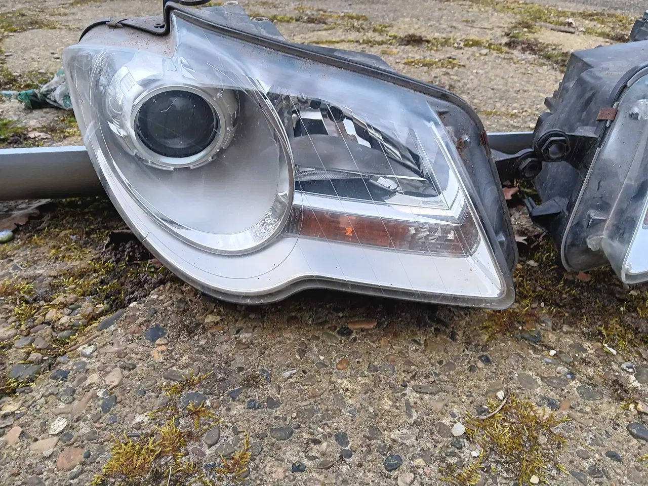 Billede 2 - Forlygter til VW