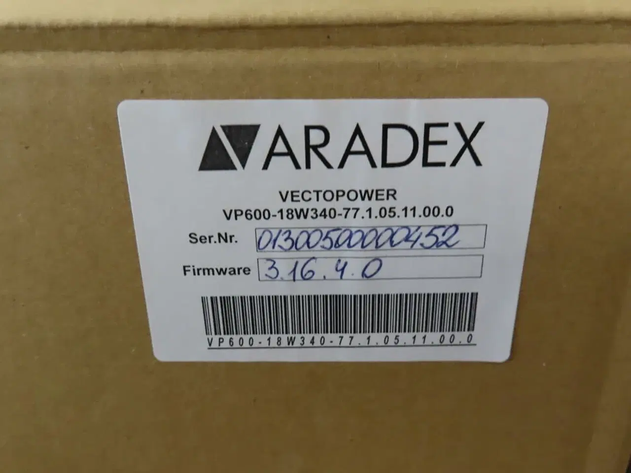 Billede 2 - Inverter ARADEX Vectopower VP600-18W340-77