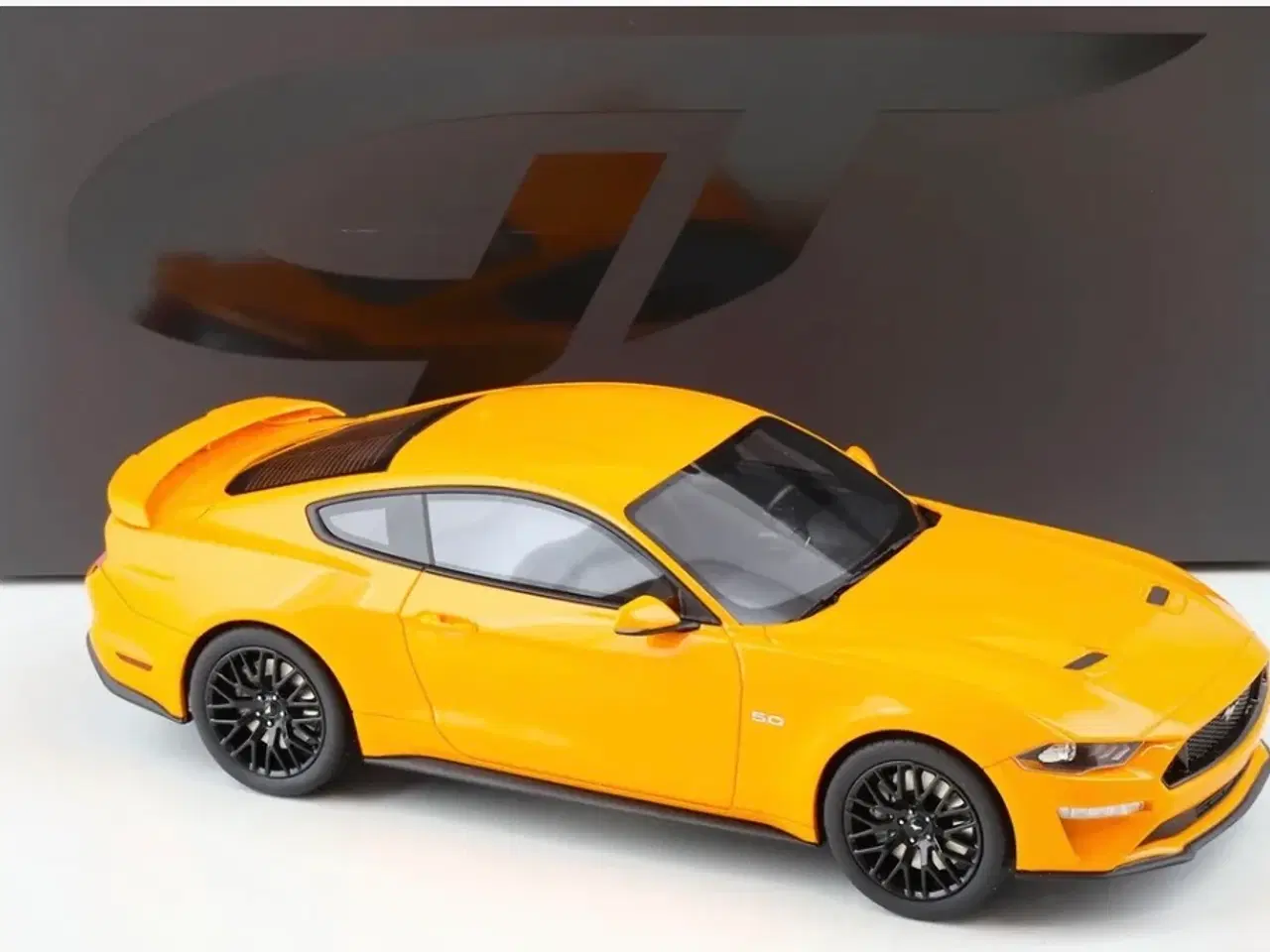 Billede 2 - 1:18 Ford Mustang GT Coupe 2019