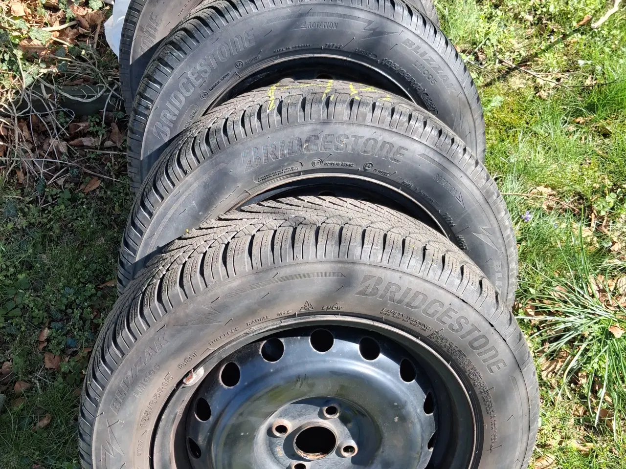 Billede 1 - 4 x Bridgestone vinterdæk med fælge