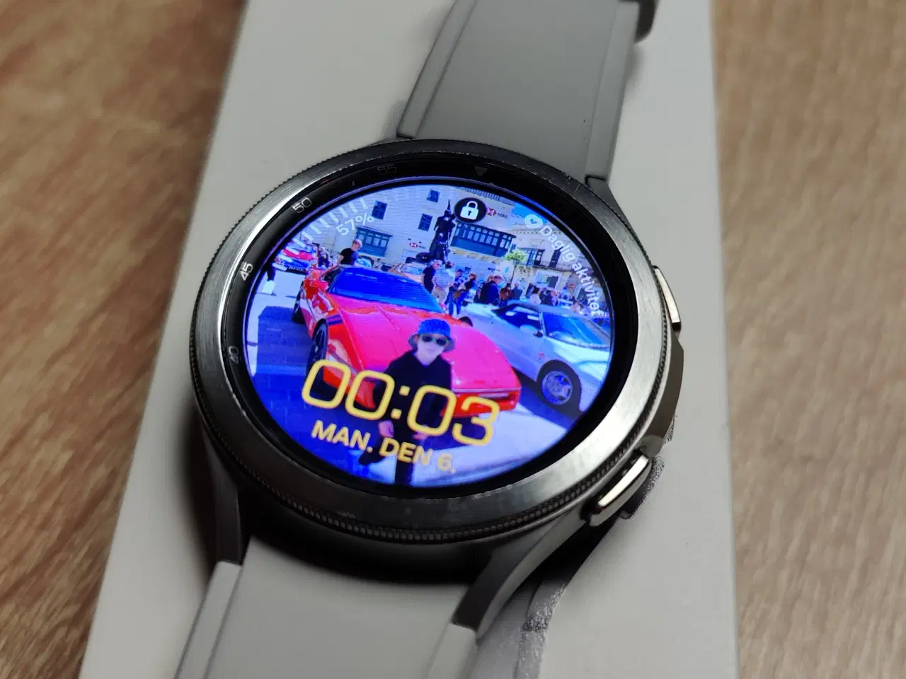 Billede 3 - Samsung Galaxy Watch4 Classic 46 mm LTE, sølv/sølv