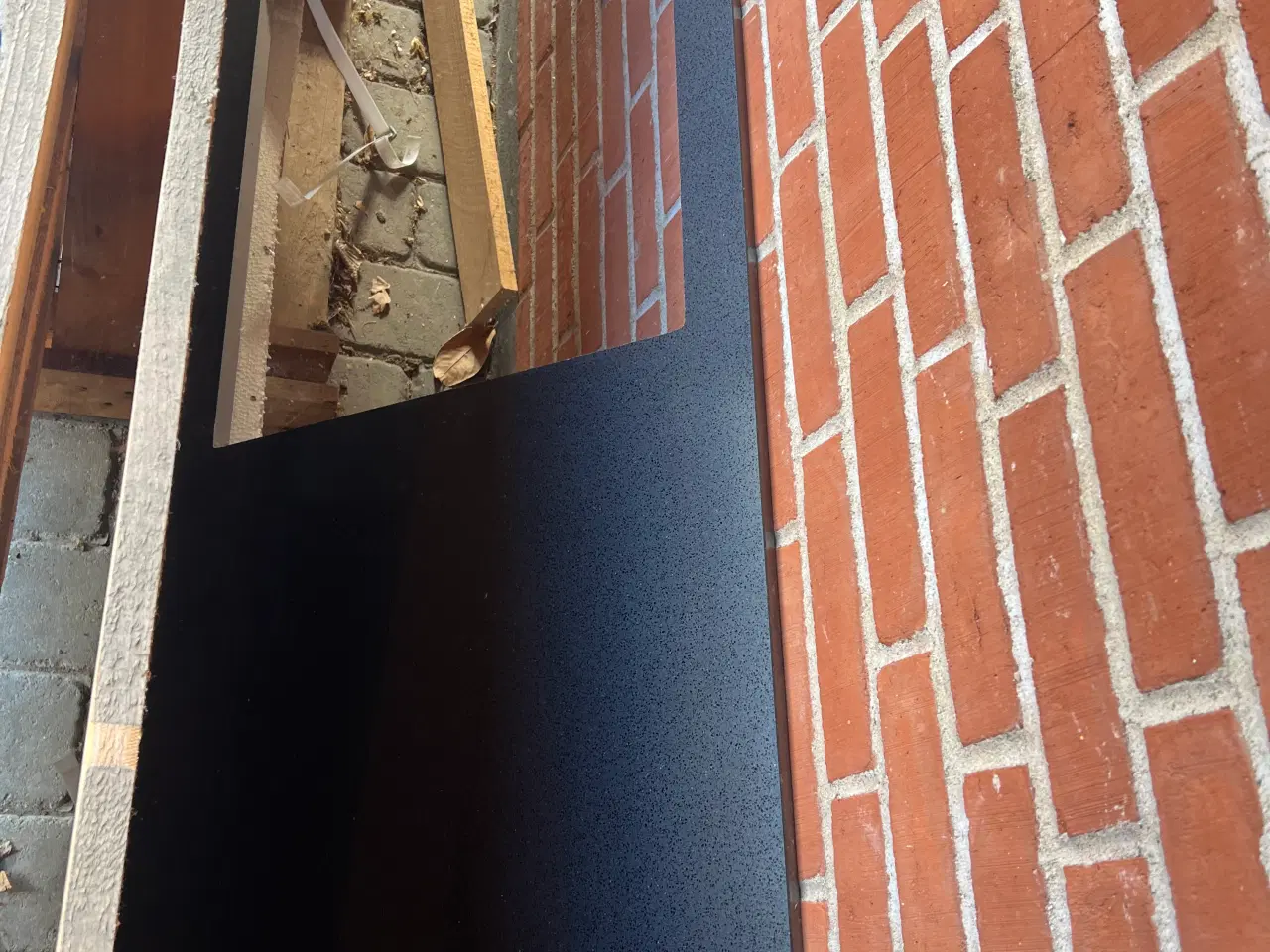 Billede 2 - Nu komposit bordplade med udskæring til vask 