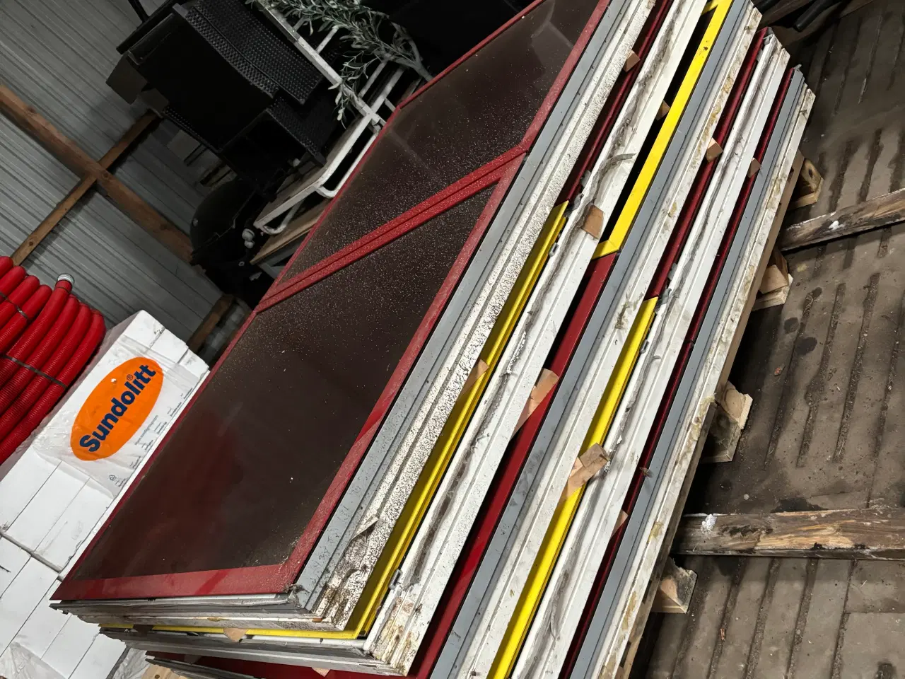 Billede 1 - Velfac vinduer træ/alu