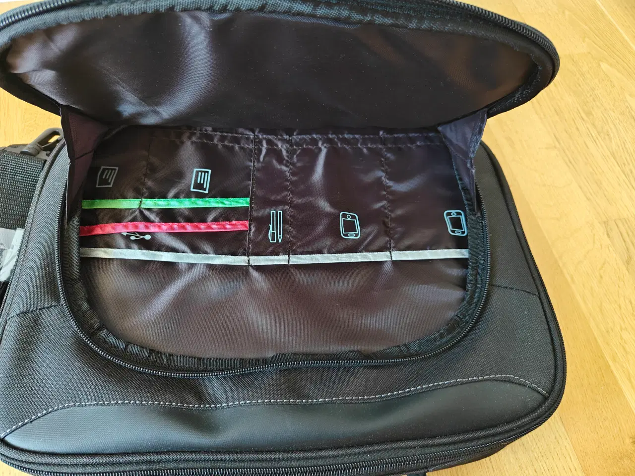 Billede 2 - Targus 14" laptop taske ny.