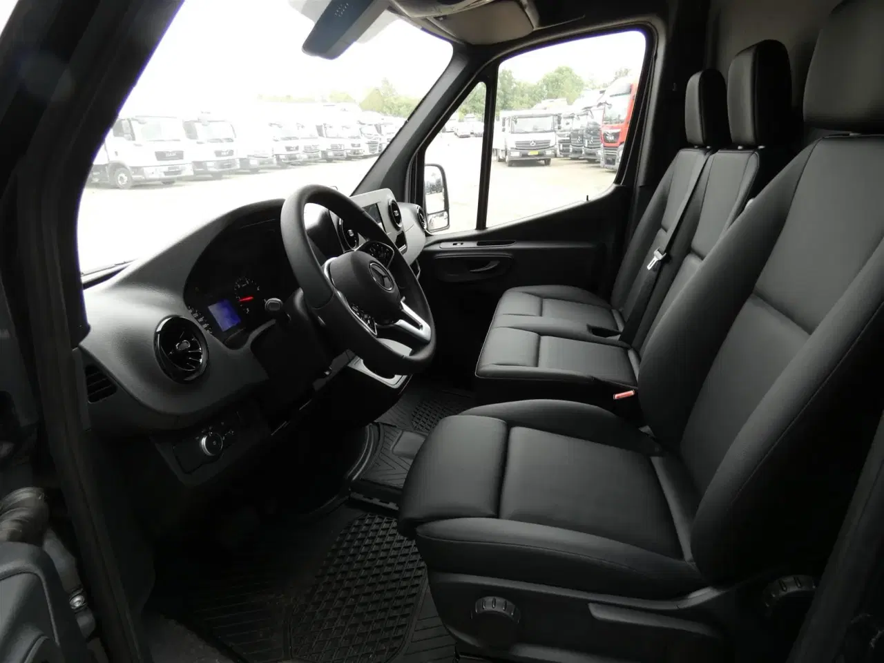 Billede 9 - Mercedes-Benz Sprinter 317 2,0 CDI A2 H2 RWD 9G-Tronic 170HK Van Aut.