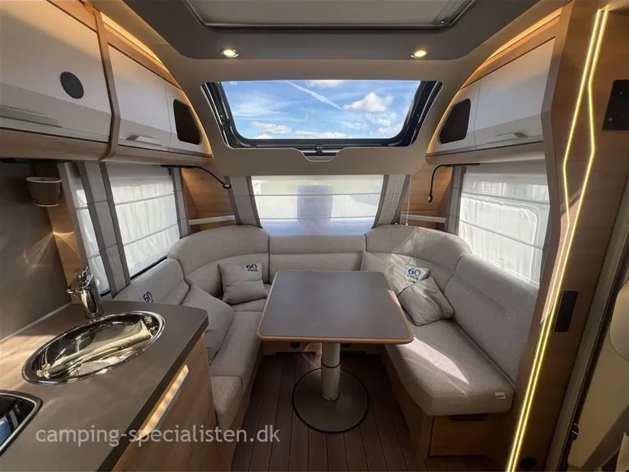 Billede 6 - 2023 - Knaus Sudwind 540 UE 60 Years   En flot Knaus Südwind 540 UE model 2023 - kan nu ses  hos Camping-Specialisten.dk