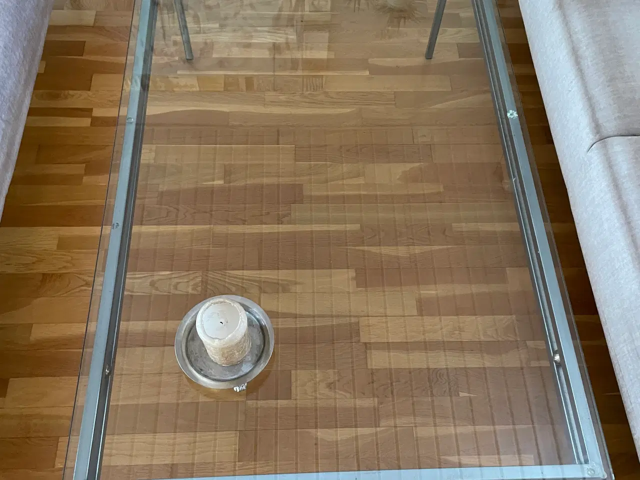 Billede 4 - GRATIS SOFABORD MED GLASPLADE