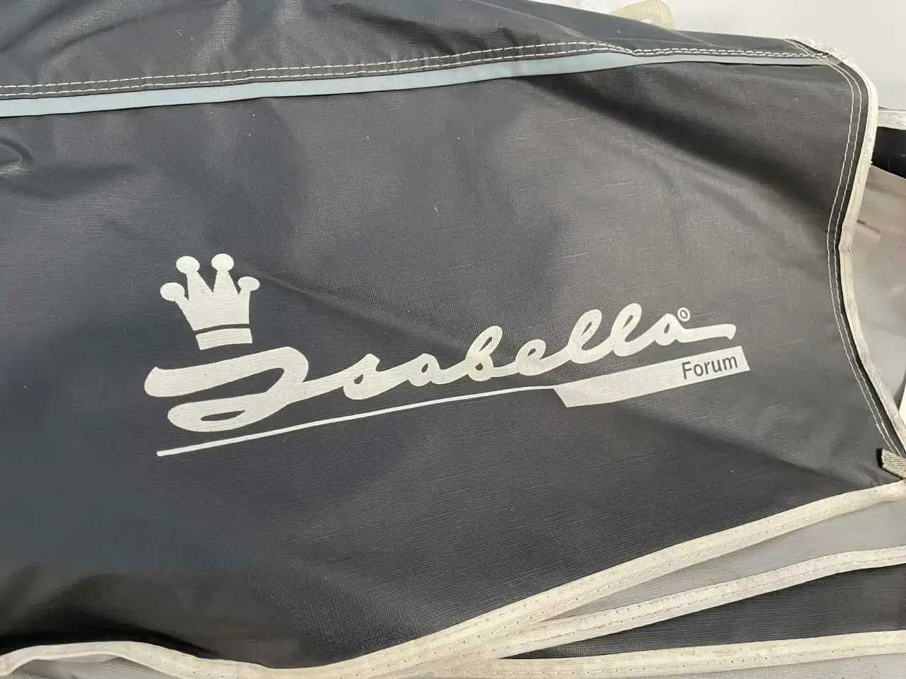 Billede 1 - Sider til Isabella Forum med gardiner