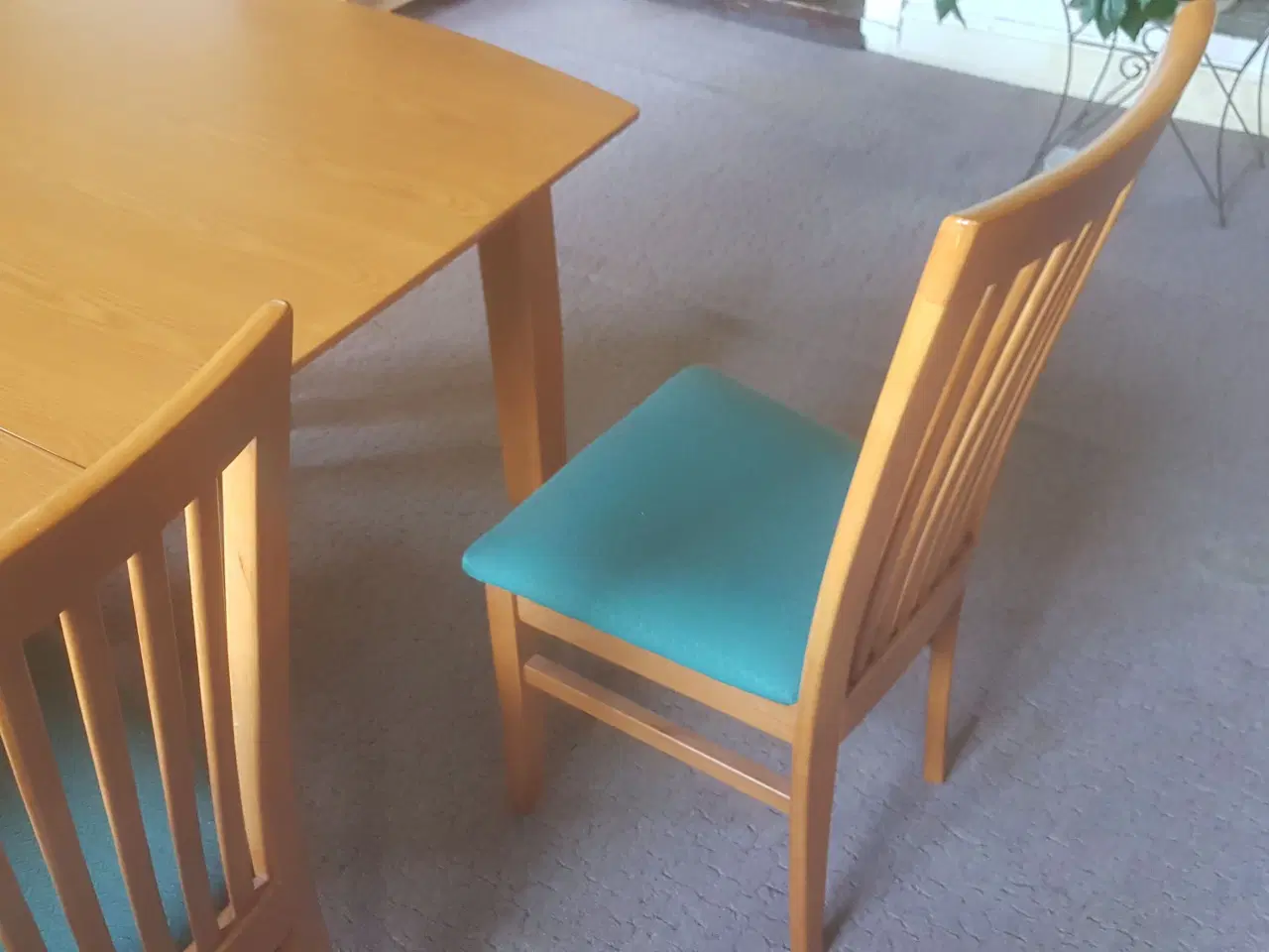 Billede 2 - Spisebord med 9 stole