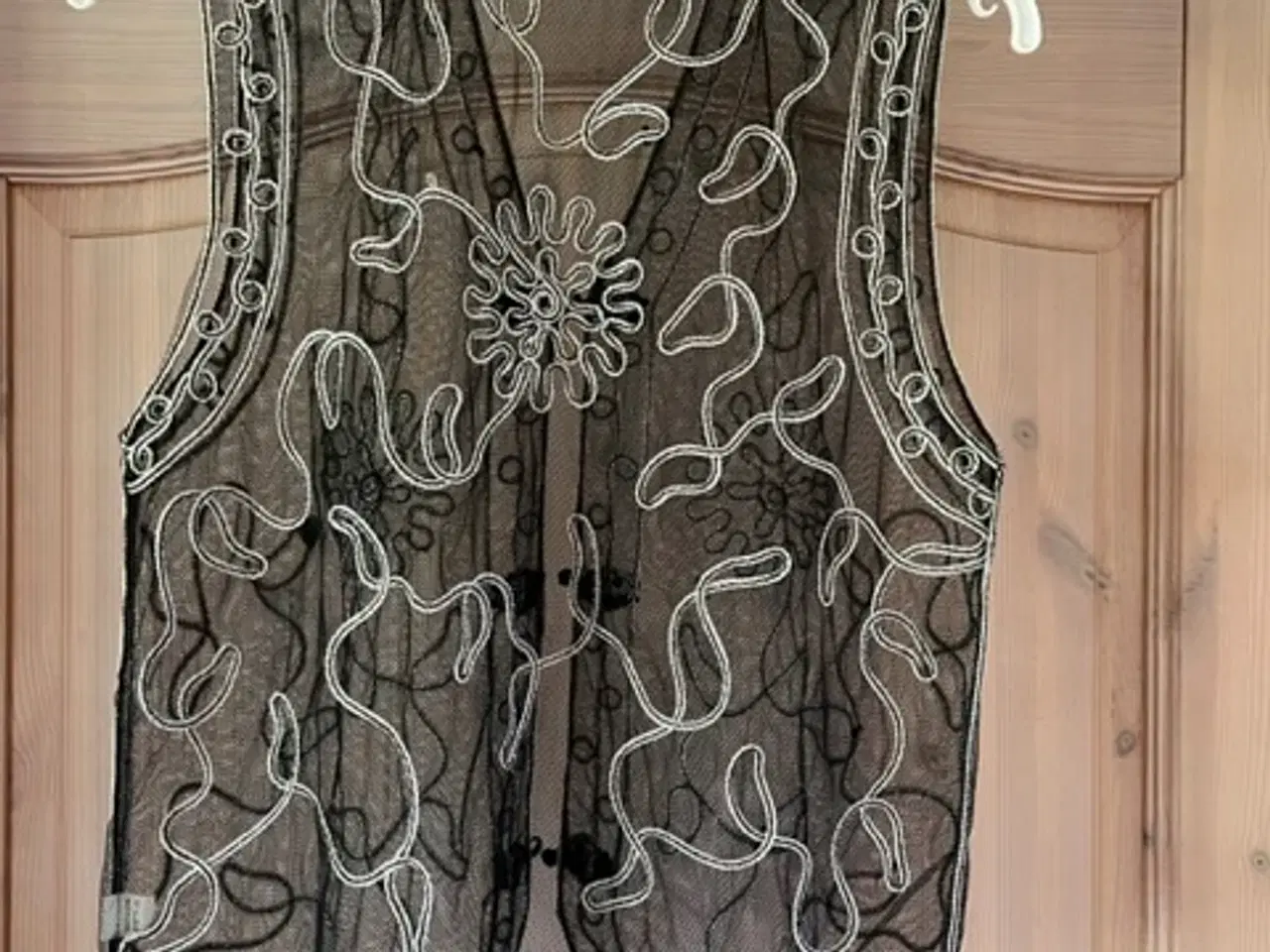 Billede 2 - Vest til dame 