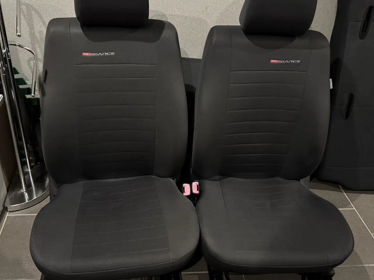 Billede 1 - Originale Suzuki Swift-sæder sælges