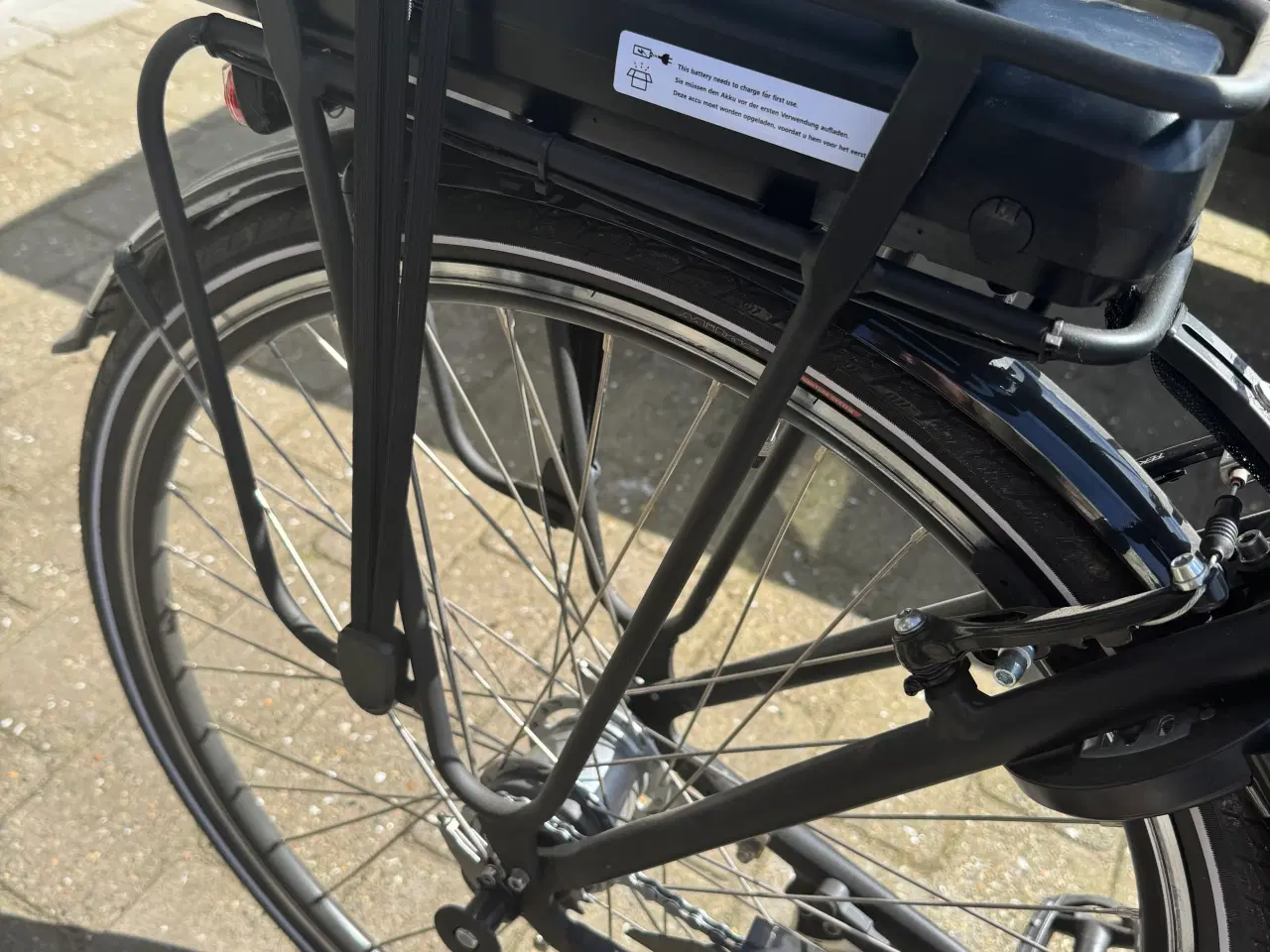 Billede 4 - Ny elcykel kun kørt 30 km