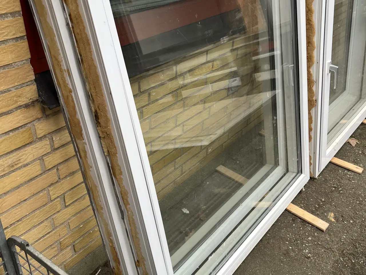 Billede 4 - Velholdte plastikvinduer store