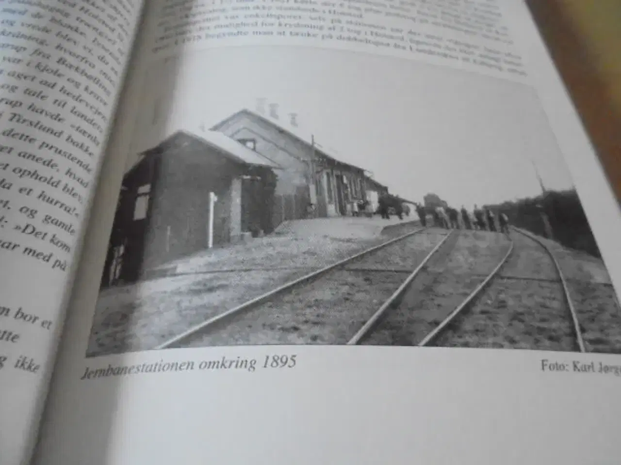 Billede 3 - Holsted Stationsby 125 år – god stand 