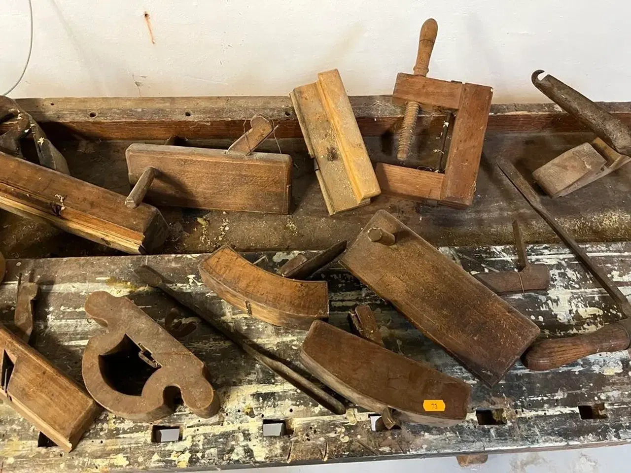 Billede 4 - Ældre Høvlebænk m. træ værktøj