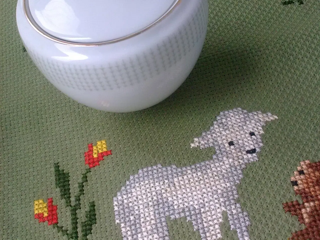 Billede 1 - Retro påske FÅR LAM hvid skål m guldkant