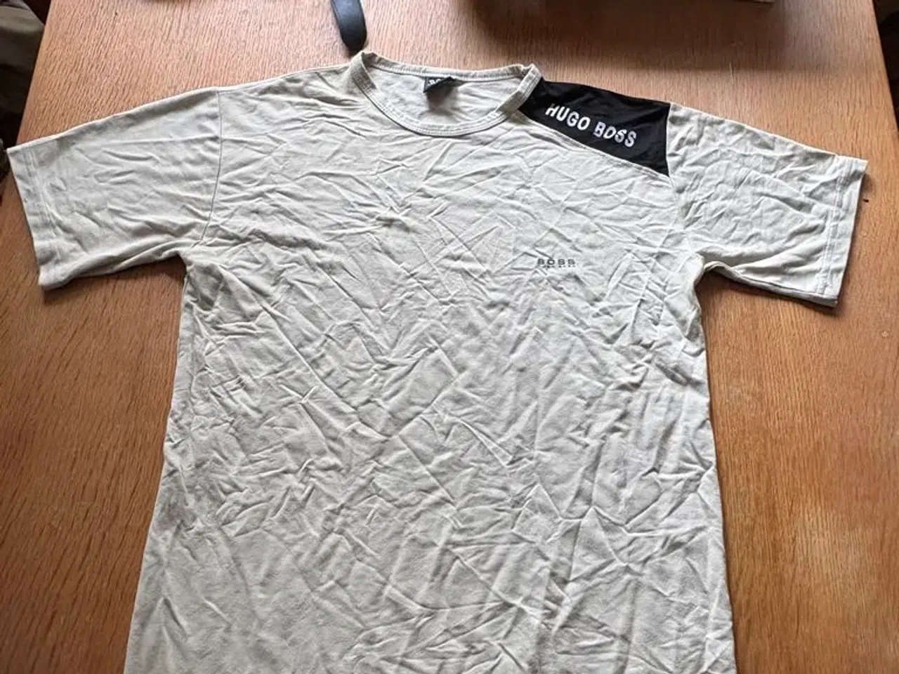 Billede 1 - 👕 Hugo Boss T-shirt – Str. XL