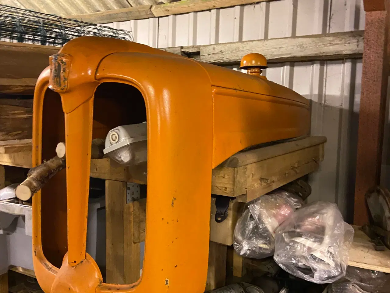 Billede 1 - Fiat 211 motorhjælm