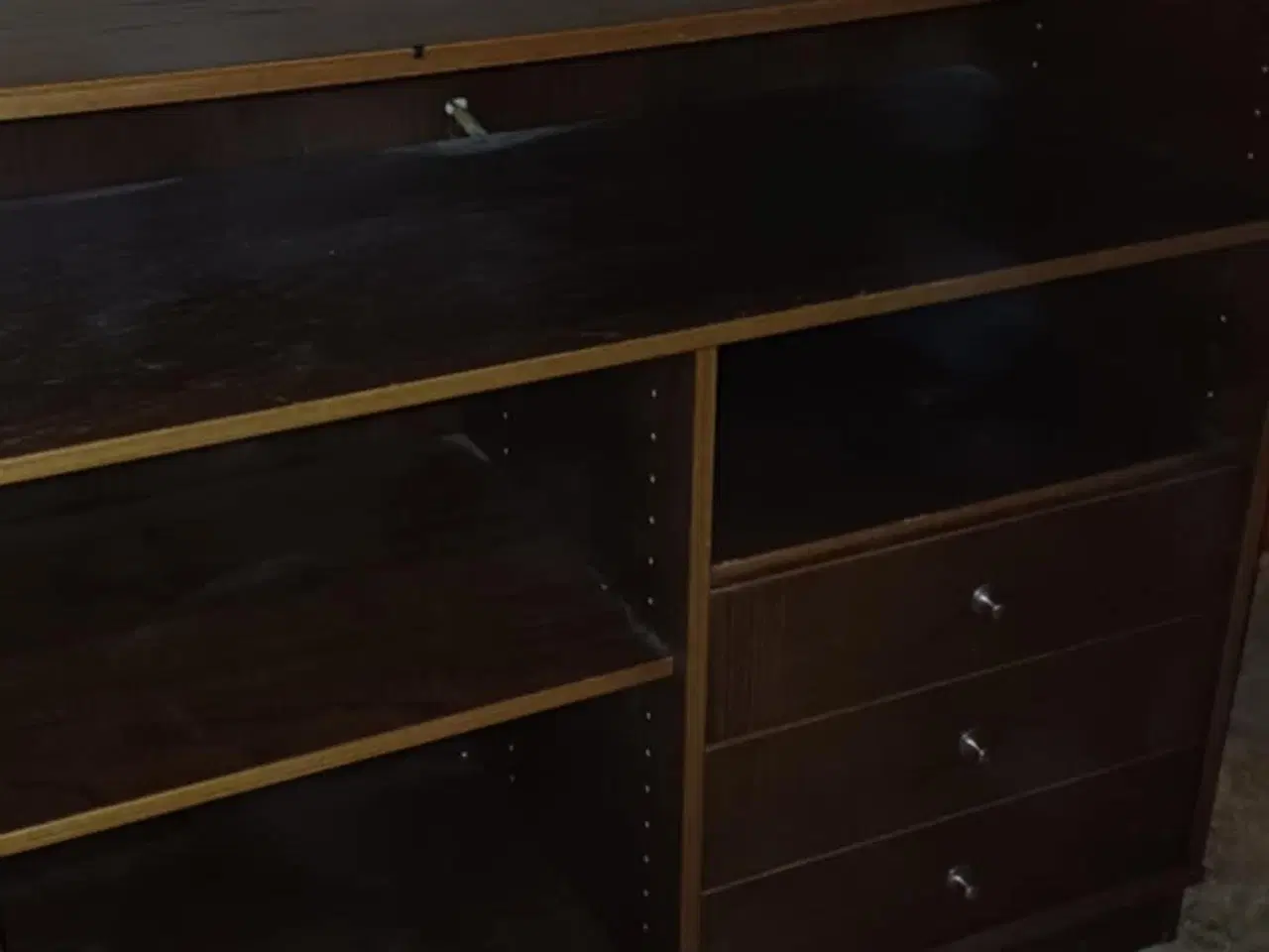 Billede 1 - Lille reol