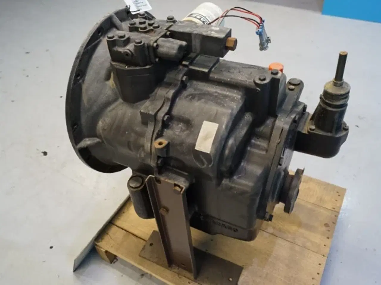 Billede 2 - CASE 580SLE 2WD Transmission 