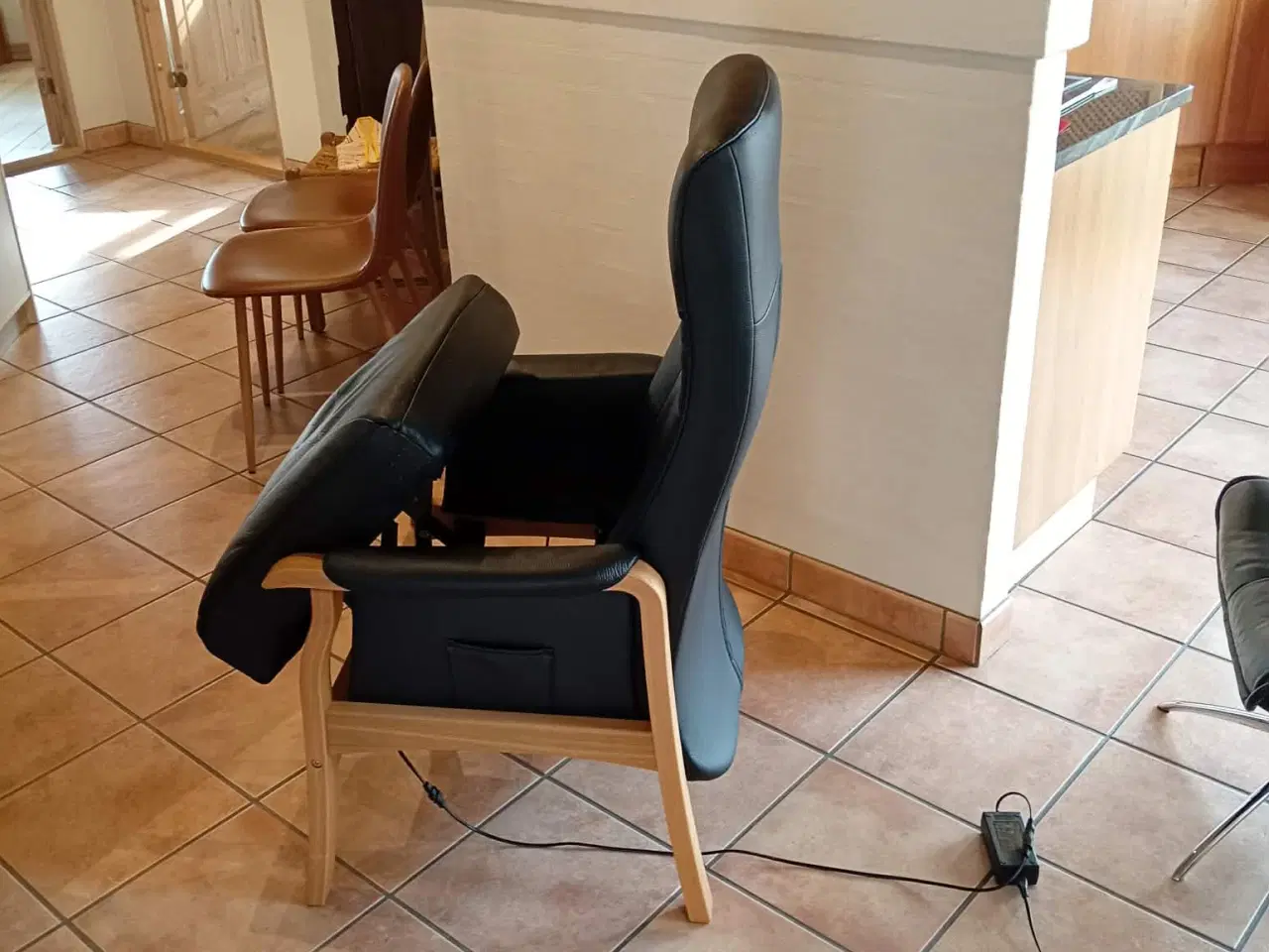 Billede 1 - Oslo lænestol 1 år gammel