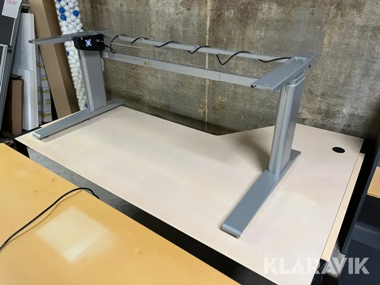 Billede 9 - Inventar stole/borde/skabe