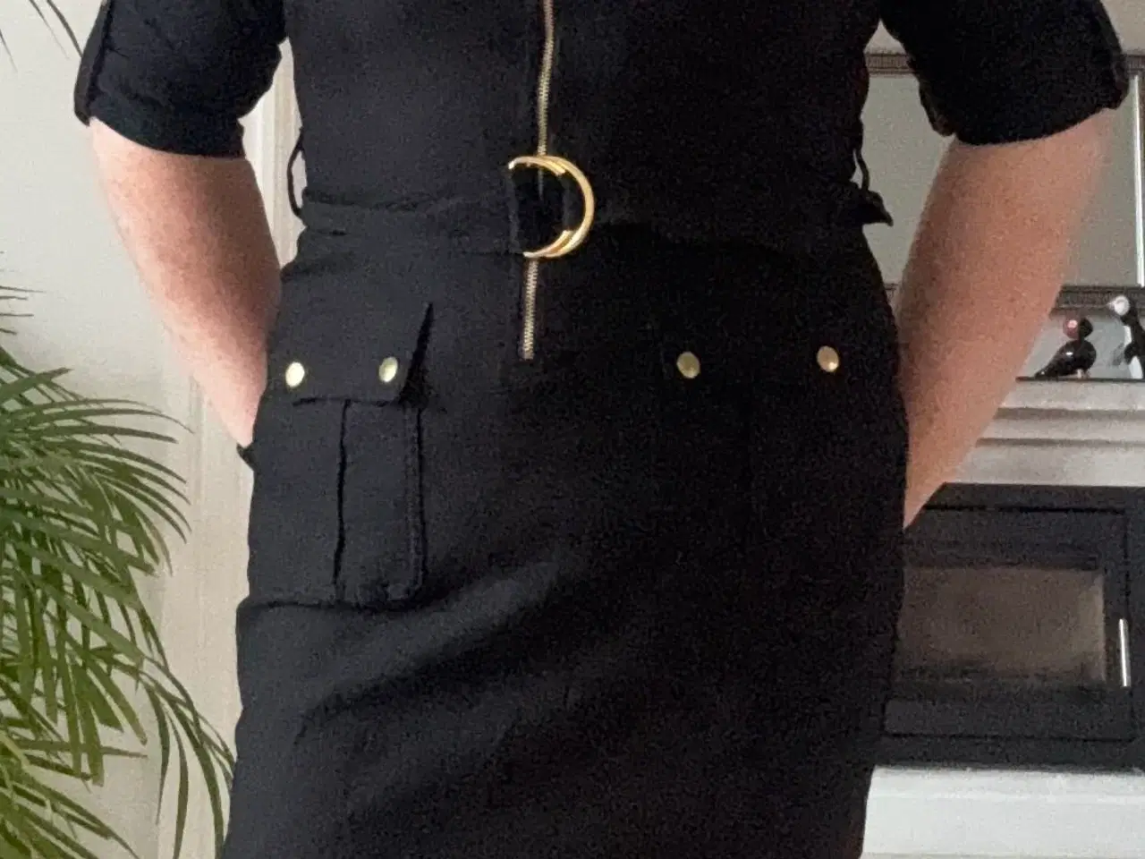 Billede 1 - Sharagano kjole str L