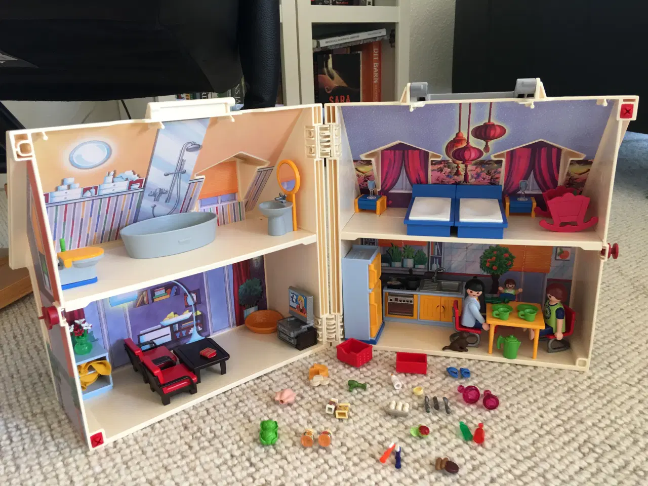 Billede 2 - Playmobil familiehus og dyreklinik