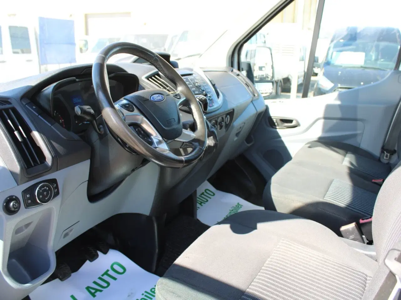 Billede 3 - Ford Transit 350 L4 Chassis 2,0 TDCi 170 Mandskabsvogn m/lad RWD