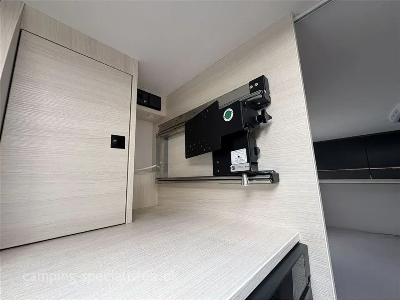 Billede 11 - 2023 - Chausson Titanium 627 GA Premium   Chausson Titanium 627 GA Premium 2023 - Se den nu hos Camping-Specialisten.dk