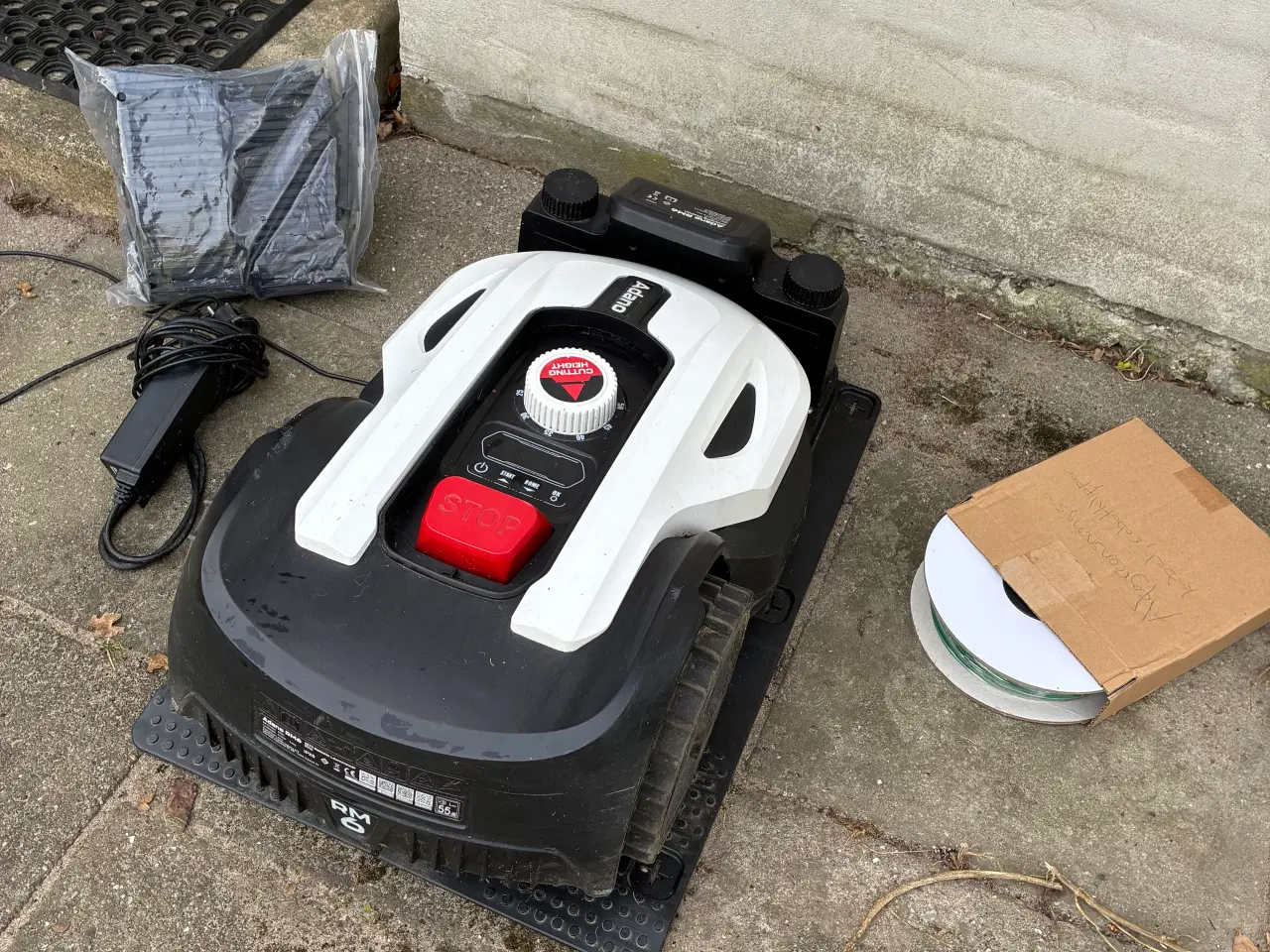 Billede 4 - Adano RM6 robotplæneklipper