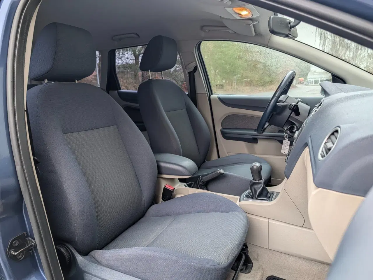 Billede 9 - Ford Focus 2,0 145 Ghia stc.