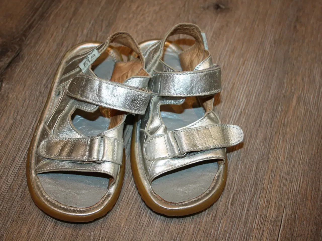Billede 1 - sandaler fra Sofie Schnoor i str. 28