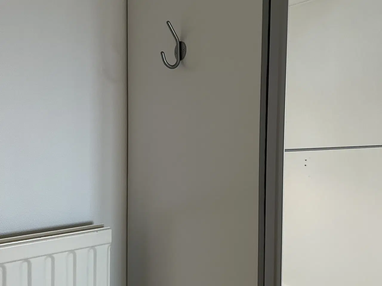 Billede 5 - Stort tøjskab