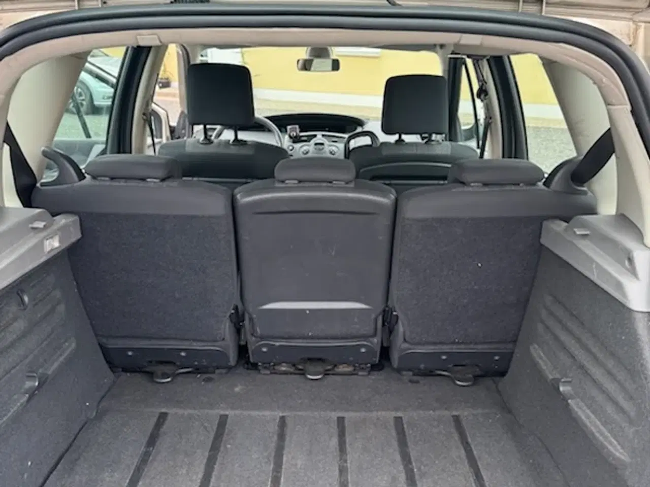 Billede 6 - Billig familiebil 