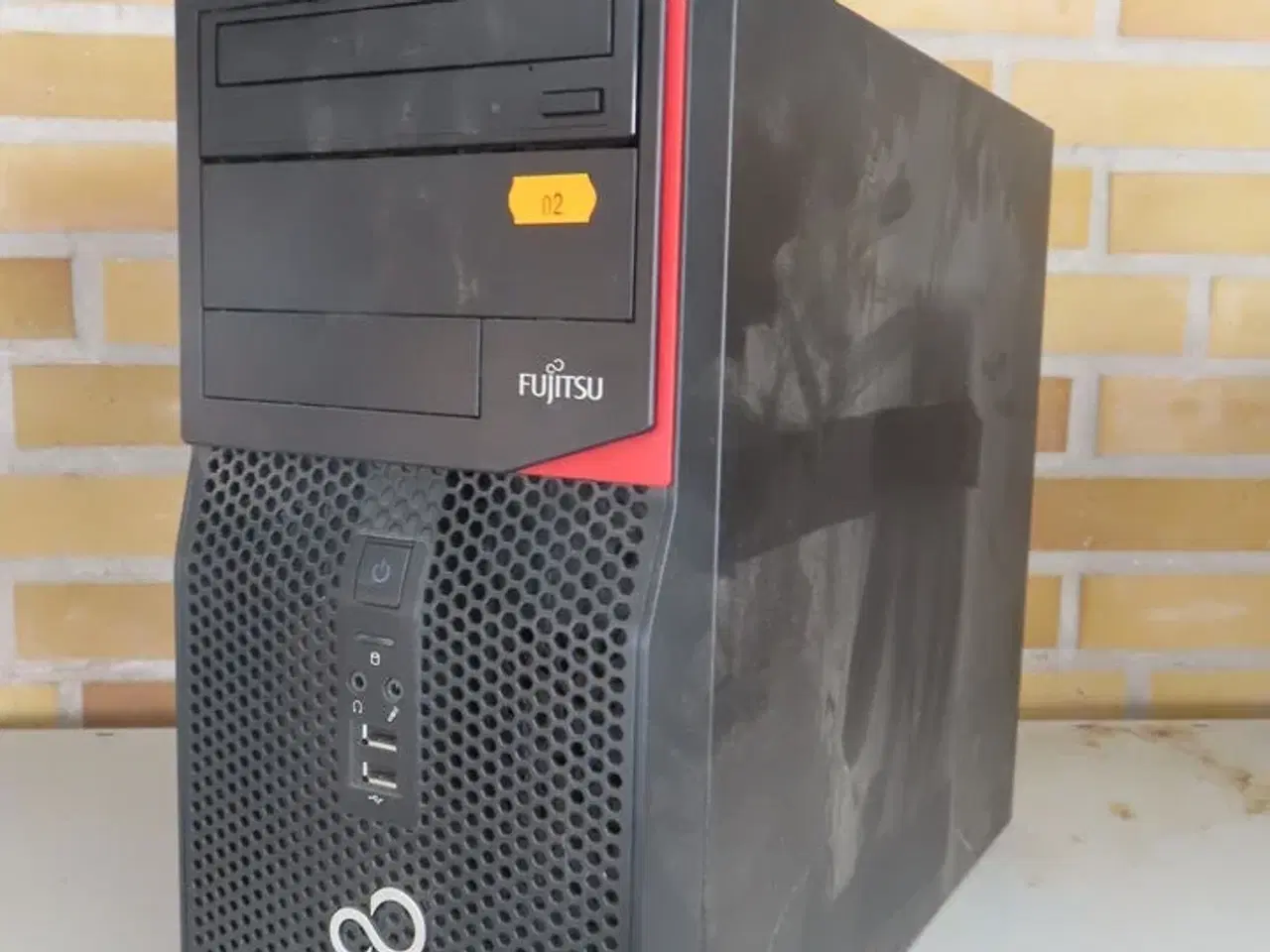 Billede 1 - Stationær computer FUJITSU P420 E85+