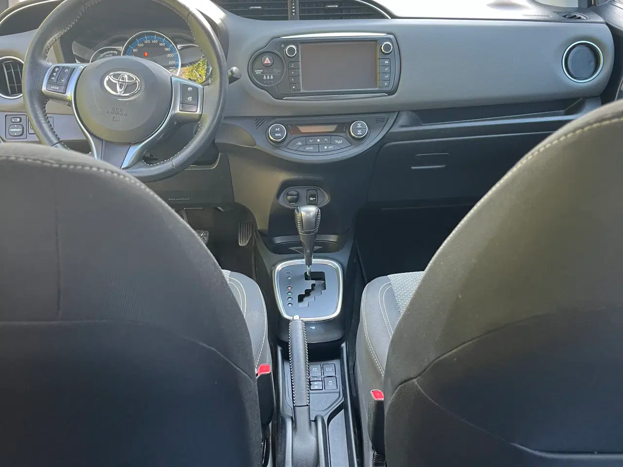 Billede 9 - Toyota Yaris 1.5Hybrid e-CVT automgear