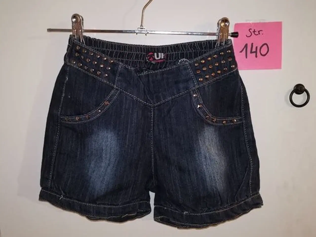 Billede 1 - Shorts i jeans/denim stof str 140