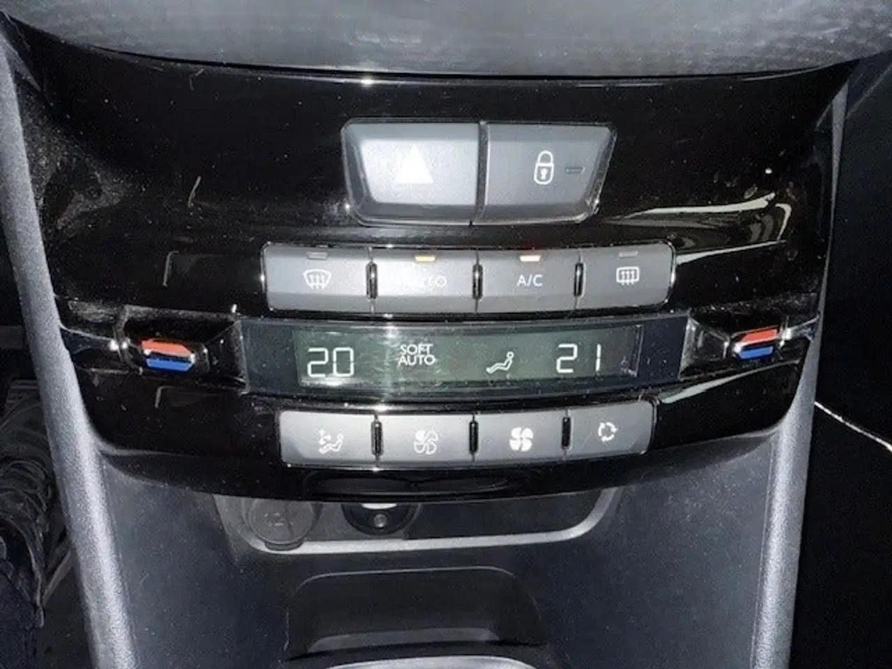 Billede 11 - Peugeot 2008 1,2 e-THP 110 Selection Sky