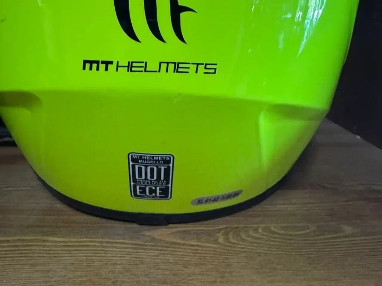 Billede 3 - MC hjelm, MT HELMETS