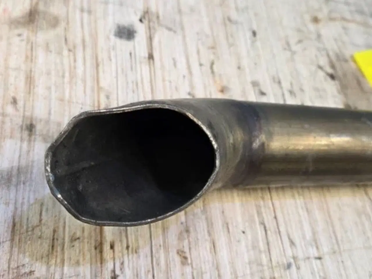 Billede 10 - Udstødningsrør
