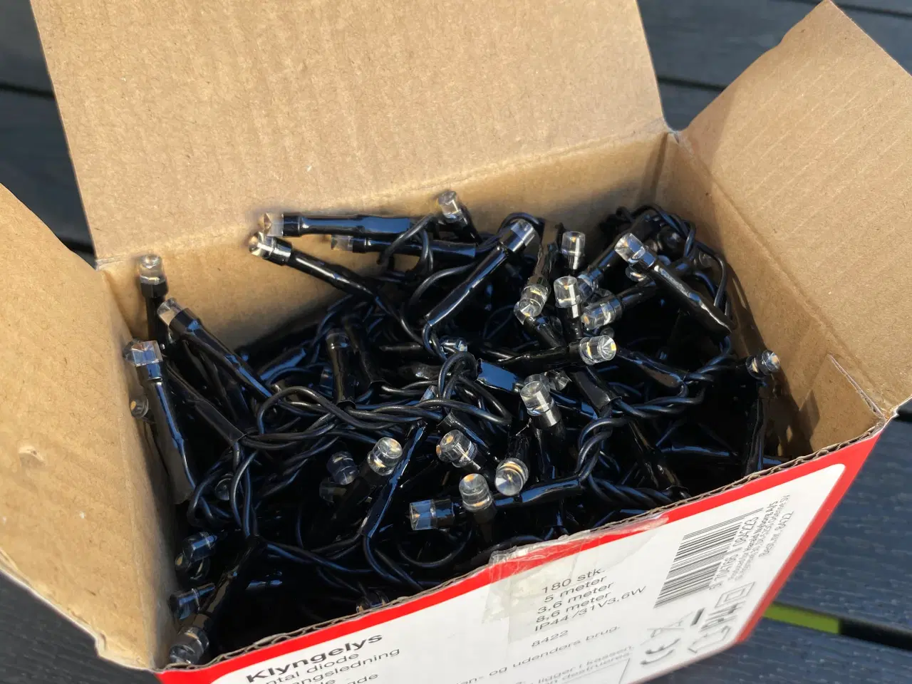 Billede 3 - ⭐️ Klyngelys 180 LED – varm hvid – inde/udendørs