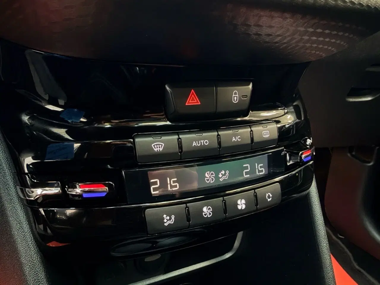 Billede 15 - Peugeot 208 1,5 BlueHDi 100 Allure Sky